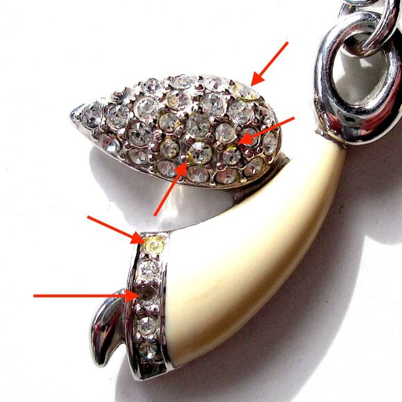 ✨ SWAROVSKI Swan Mark Angel Pendant Necklace Rhodium Plated Cream Enamel - Picture 6 of 13